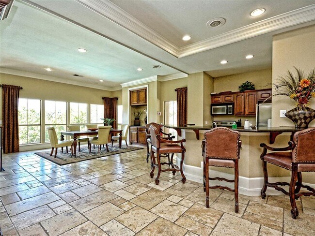 Building Photo - 6000 Shepherd Mountain Cove