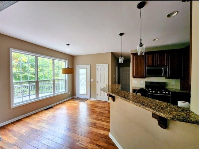 Building Photo - 3305 Goldmist Dr
