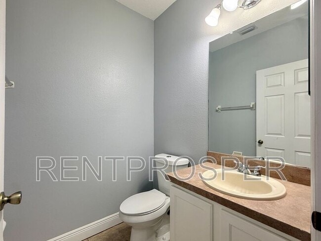 Building Photo - 4205 Canby Dr