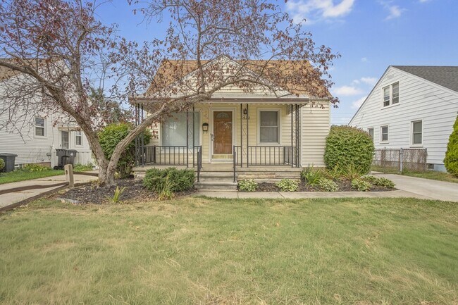 Primary Photo - 3522 23rd St