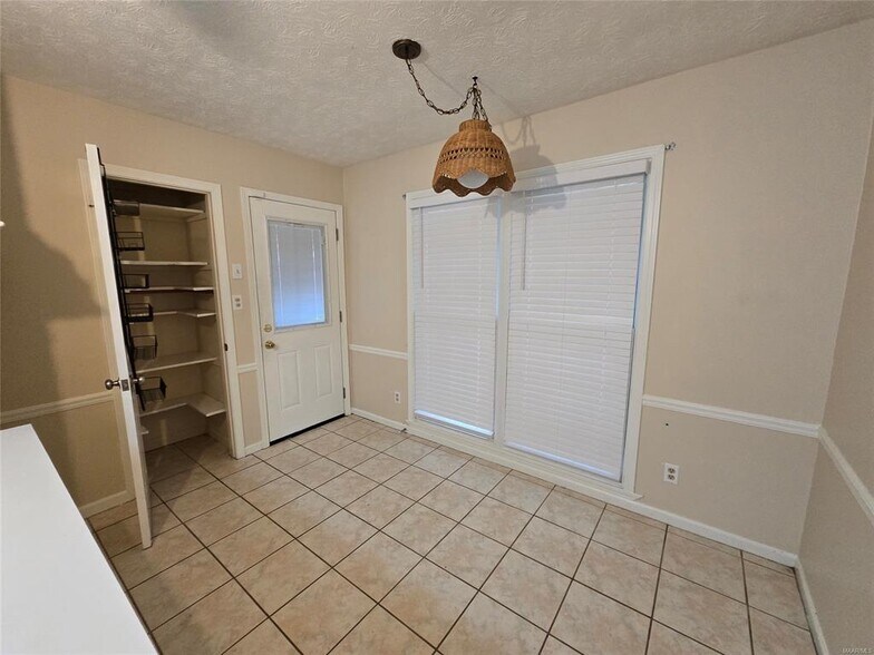 Building Photo - 1845 Young Farm Rd