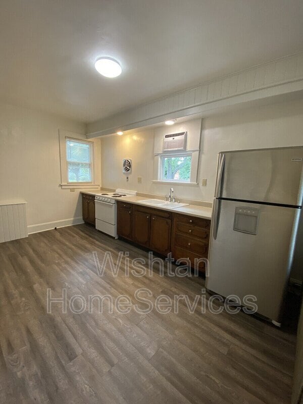 Primary Photo - 525 S Lafayette St