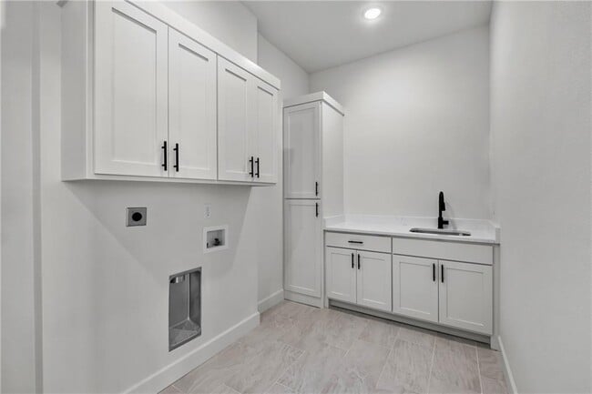 Building Photo - 1821 Peacock Rd