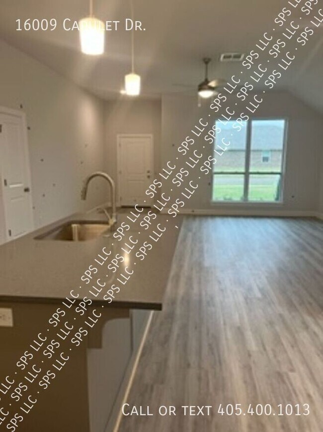 Building Photo - 16009 Capulet Dr