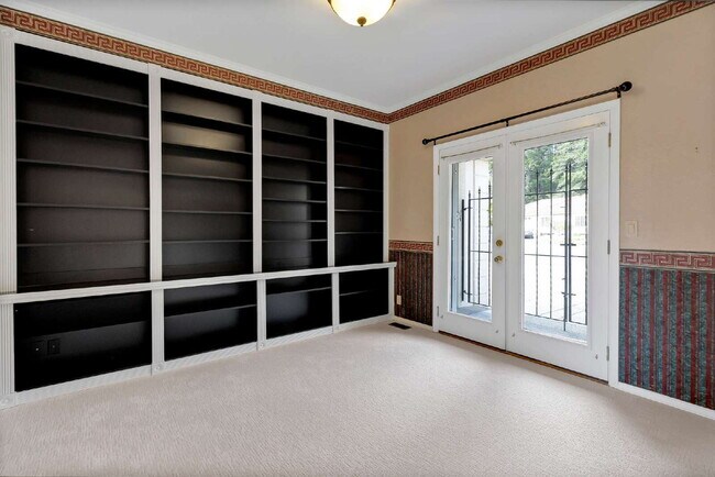 Building Photo - Extravagant Custom Home in Olympia