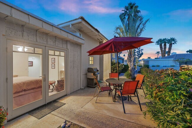 Building Photo - Luxury Golf Course Retreat in Indian Wells