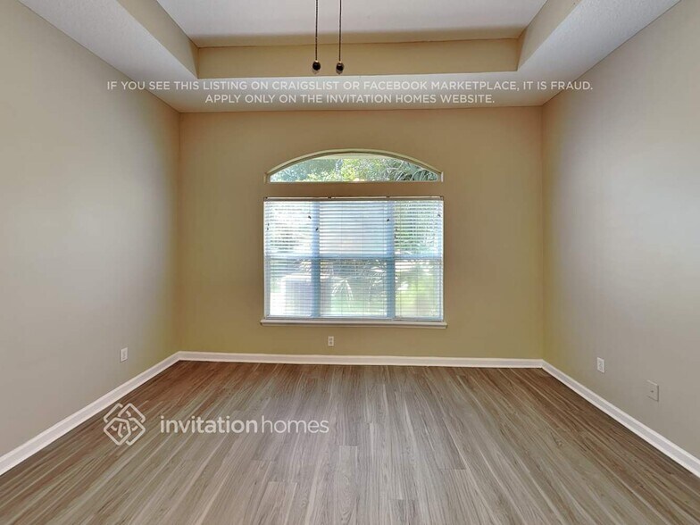 Building Photo - 713 Toria Ln