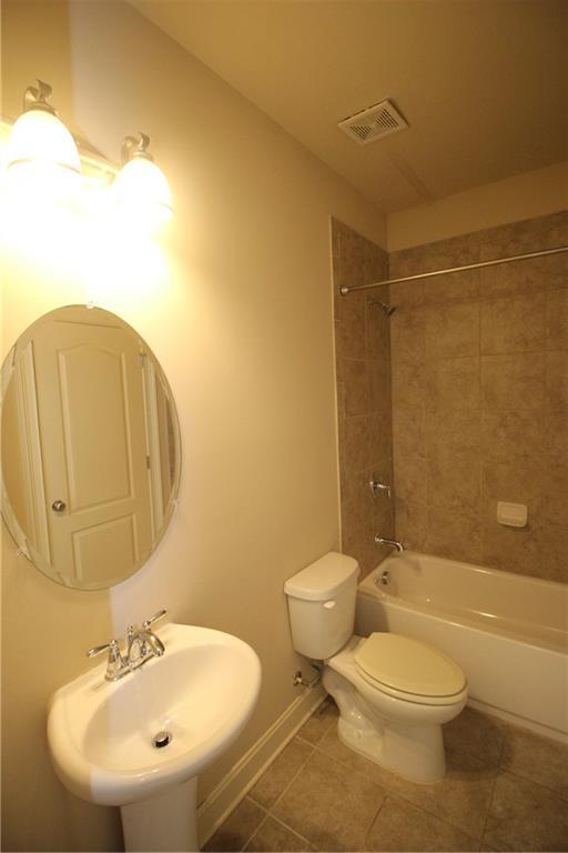 Building Photo - 1665 Gallant Fox Ln