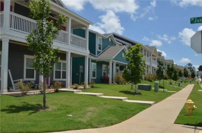 Building Photo - 3901 SW Peachwood Dr