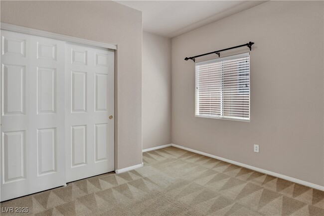 Building Photo - 6031 Lamotte Ave