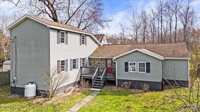 Building Photo - 128 Franklin Ave