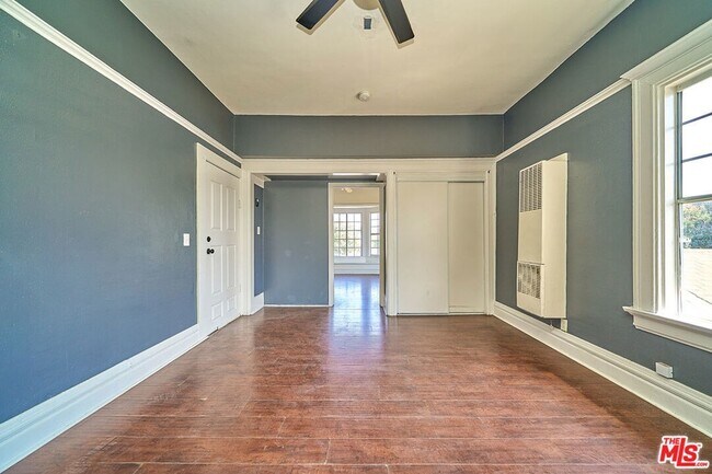 Building Photo - 1347 Valencia St