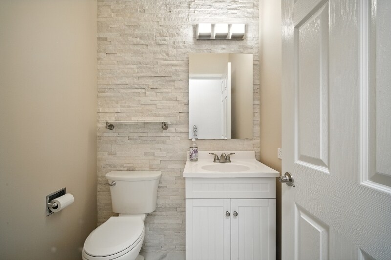 Building Photo - 3412 Blue Ridge Dr