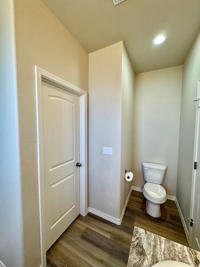 Building Photo - Come Check Out this Beautiful 2025 New Build!!!! *MOVE IN SPECIAL, $500 OFF OF THE FIRST MONTH RENT*