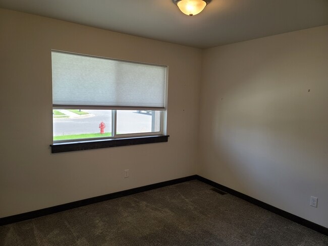 Building Photo - 301 Boone Dr