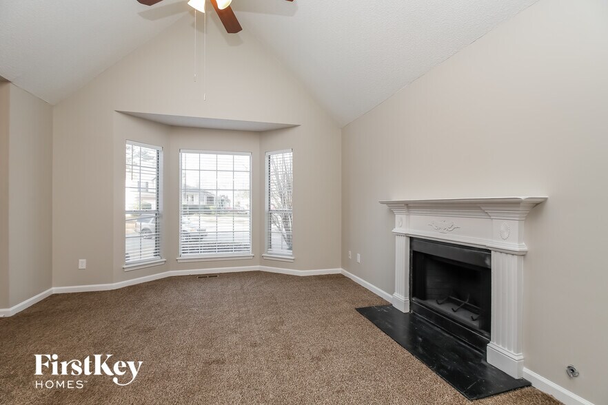 Building Photo - 1404 Chapel Hill Ln SW