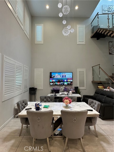 Building Photo - 438 Sycamore Dr