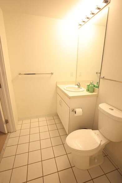 Building Photo - 30 Franklin St