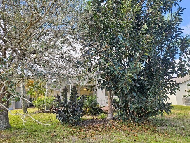 Building Photo - 19317 Seacove Dr