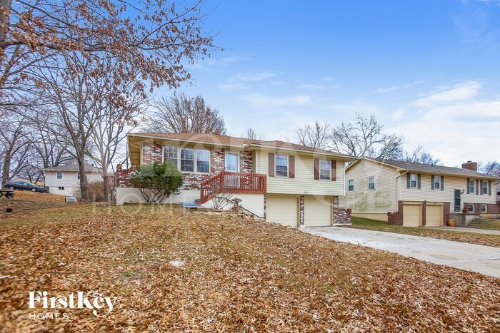 Building Photo - 7625 NW Milrey Dr