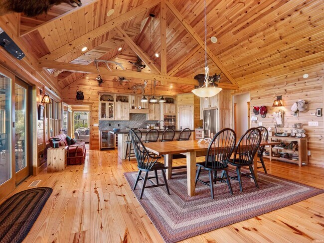 Building Photo - 1905 E 750 S