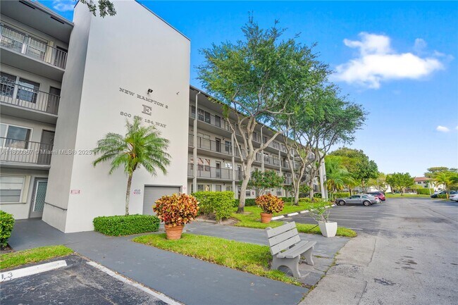 Building Photo - 300 SW 134th Way