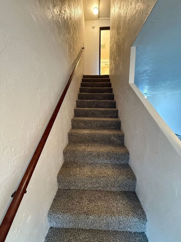 Building Photo - 2501 SW Pickford St