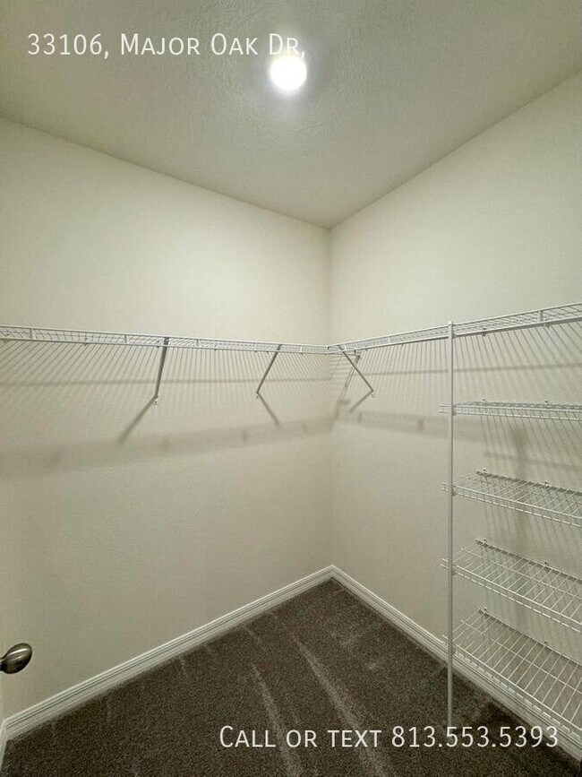 Building Photo - 33106 Major Oak Dr