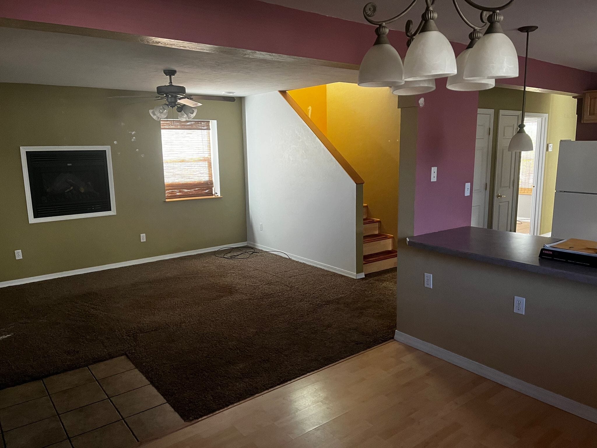 Livingroom - 807 S Main St