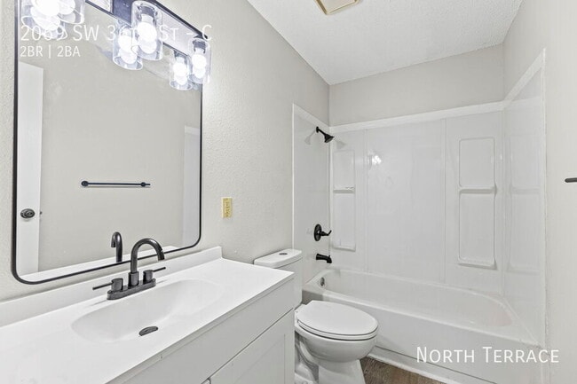 Building Photo - 2069 SW 36th St