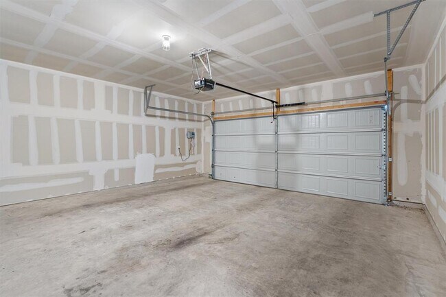 Building Photo - 493 Apache Plum Dr