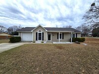 Building Photo - 5945 Lost Creek Dr