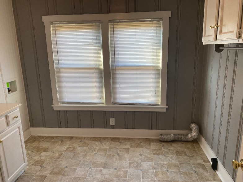 Building Photo - 200 Boggs Ln