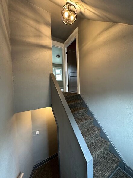 Building Photo - 344 Walden Ave