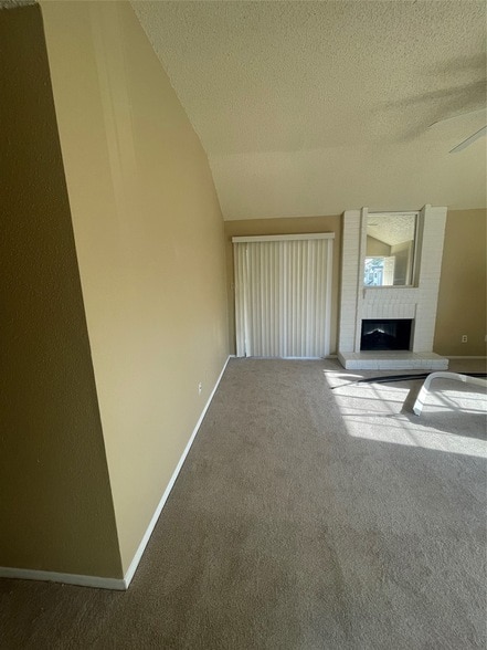 Building Photo - 2216 Millstone Dr