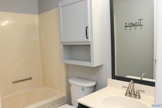 Building Photo - 351 Waters Edge Ln