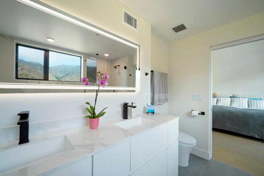Building Photo - 6208 Tapia Dr
