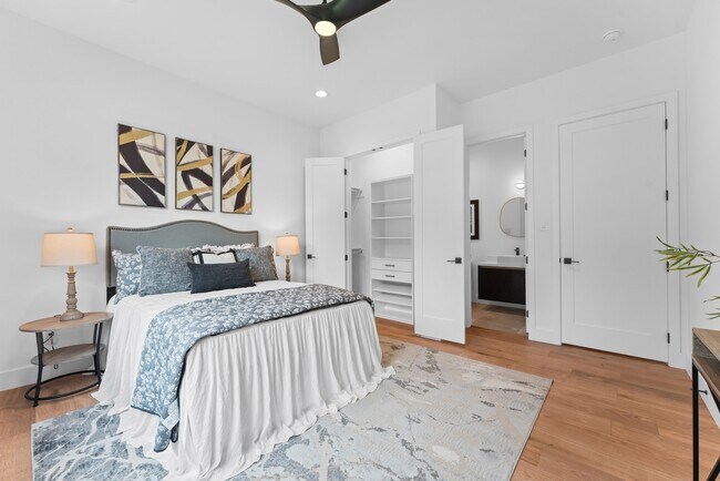 Building Photo - 6711 Housman