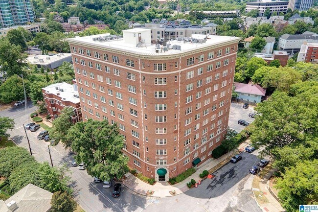 Building Photo - 1100 27th St S