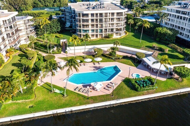 Building Photo - 2778 S Ocean Blvd