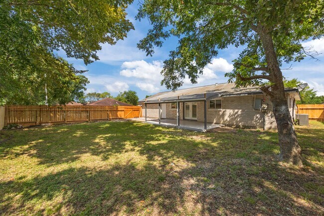 Building Photo - 6639 Indian Falls Dr