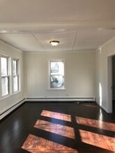 Building Photo - 218 Hartford St