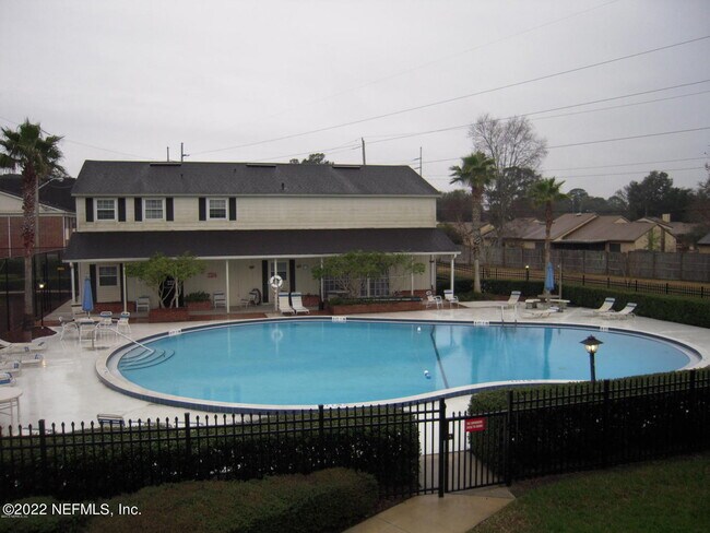 Building Photo - 4915 Baymeadows Rd
