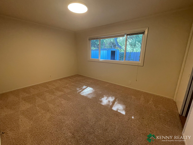 Building Photo - 3 Bedroom, 2.5 Bath Home in San Mateo near...