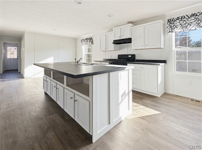 Building Photo - 2046 NY-5