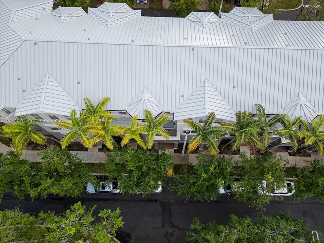 Building Photo - 3515 Shoma Dr