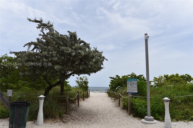 Building Photo - 5555 Collins Ave