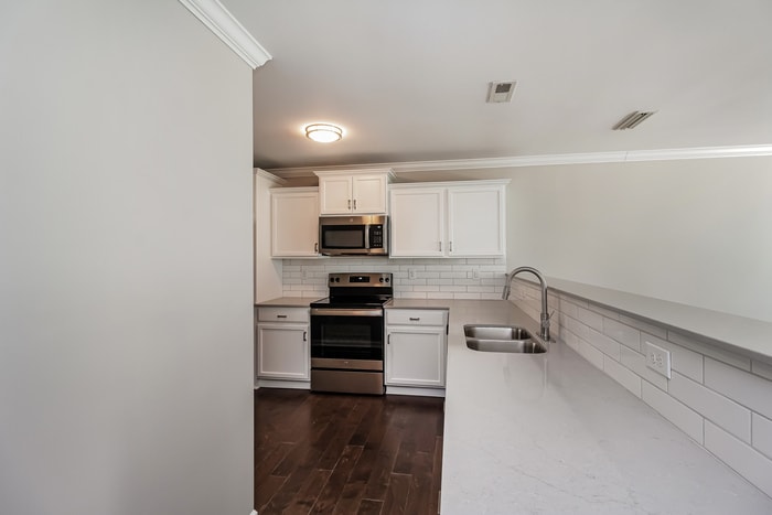 Building Photo - 6114 Salamander Run Ln