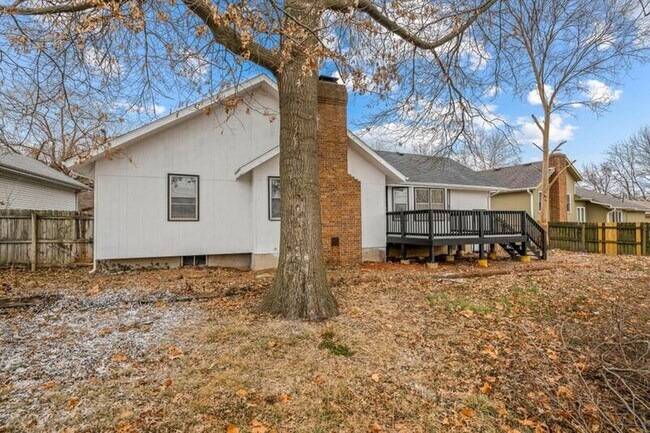 Building Photo - 2145 S Todd Ave