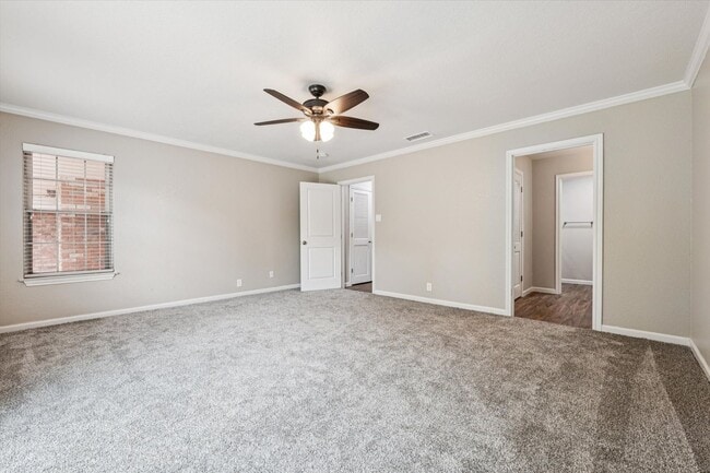 Building Photo - Pristine Updated Indian Creek Condo